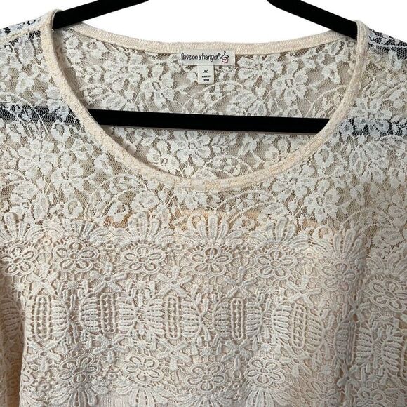 NWT Love on a Hanger Top Womens Size XL Cream Lace Floral Long Sleeve Tulip Back - Picture 2 of 15